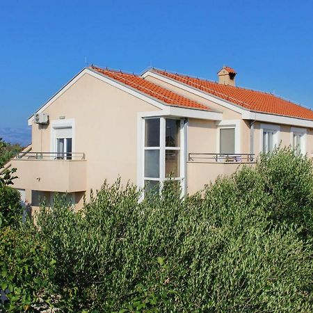 Apartmani Olives Nin Buitenkant foto